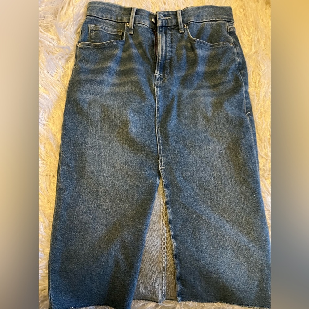 Denim pencil skirt- raw edge
